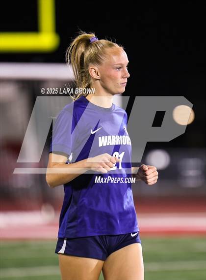Thumbnail 2 in Desert Hills vs. Snow Canyon (UHSAA 4A Semifinal) photogallery.