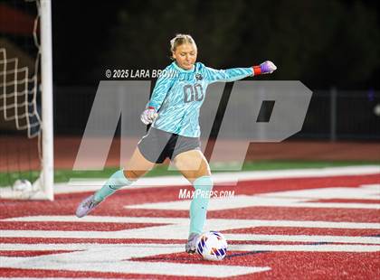 Thumbnail 3 in Desert Hills vs. Snow Canyon (UHSAA 4A Semifinal) photogallery.