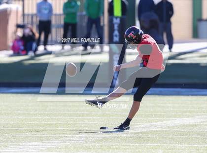 Thumbnail 1 in Allen vs. Trinity (UIL 6A Division 1 Region 1 Regional Final) photogallery.