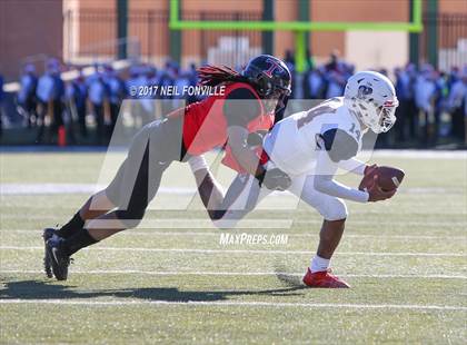 Thumbnail 3 in Allen vs. Trinity (UIL 6A Division 1 Region 1 Regional Final) photogallery.