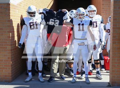 Thumbnail 3 in Allen vs. Trinity (UIL 6A Division 1 Region 1 Regional Final) photogallery.