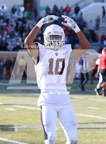 Thumbnail 1 in Allen vs. Trinity (UIL 6A Division 1 Region 1 Regional Final) photogallery.