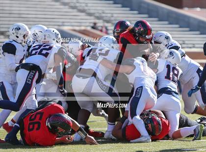 Thumbnail 3 in Allen vs. Trinity (UIL 6A Division 1 Region 1 Regional Final) photogallery.