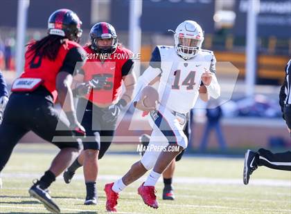 Thumbnail 2 in Allen vs. Trinity (UIL 6A Division 1 Region 1 Regional Final) photogallery.