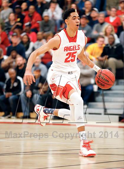 Thumbnail 1 in Denver East vs. Fairview (CHSAA 5A Round 2 Playoff) photogallery.