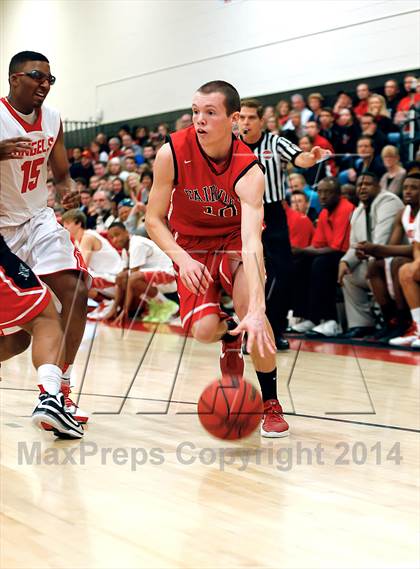 Thumbnail 2 in Denver East vs. Fairview (CHSAA 5A Round 2 Playoff) photogallery.