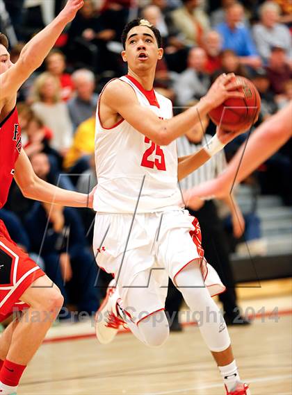 Thumbnail 3 in Denver East vs. Fairview (CHSAA 5A Round 2 Playoff) photogallery.