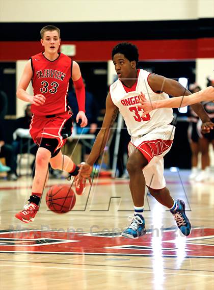 Thumbnail 3 in Denver East vs. Fairview (CHSAA 5A Round 2 Playoff) photogallery.