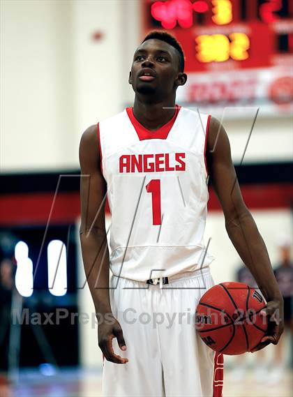 Thumbnail 2 in Denver East vs. Fairview (CHSAA 5A Round 2 Playoff) photogallery.