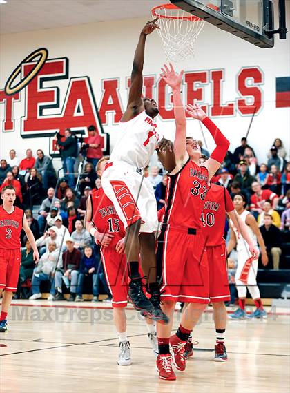 Thumbnail 3 in Denver East vs. Fairview (CHSAA 5A Round 2 Playoff) photogallery.