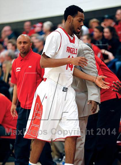 Thumbnail 1 in Denver East vs. Fairview (CHSAA 5A Round 2 Playoff) photogallery.