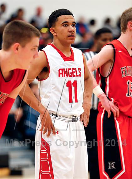 Thumbnail 1 in Denver East vs. Fairview (CHSAA 5A Round 2 Playoff) photogallery.