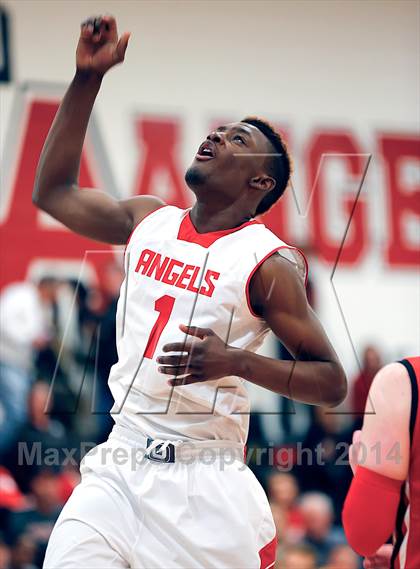 Thumbnail 2 in Denver East vs. Fairview (CHSAA 5A Round 2 Playoff) photogallery.