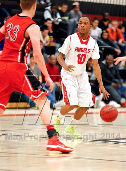 Thumbnail 1 in Denver East vs. Fairview (CHSAA 5A Round 2 Playoff) photogallery.