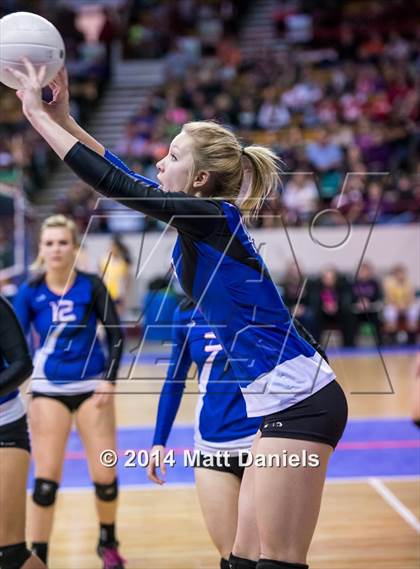 Thumbnail 2 in Yuma vs. Akron(CHSAA 2A Semifinal) photogallery.