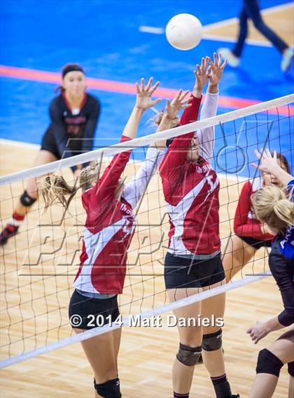 Thumbnail 1 in Yuma vs. Akron(CHSAA 2A Semifinal) photogallery.