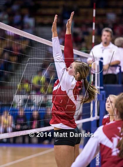 Thumbnail 2 in Yuma vs. Akron(CHSAA 2A Semifinal) photogallery.