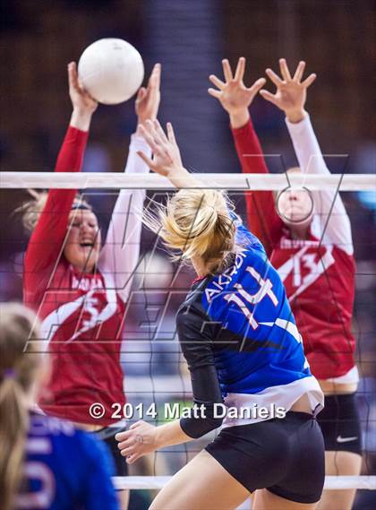 Thumbnail 2 in Yuma vs. Akron(CHSAA 2A Semifinal) photogallery.