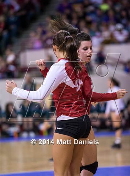 Thumbnail 1 in Yuma vs. Akron(CHSAA 2A Semifinal) photogallery.
