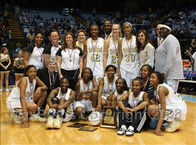 Thumbnail 1 in Concord vs Beddingfield (NCHSAA 3A State Final) photogallery.