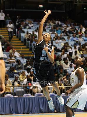 Thumbnail 3 in Concord vs Beddingfield (NCHSAA 3A State Final) photogallery.