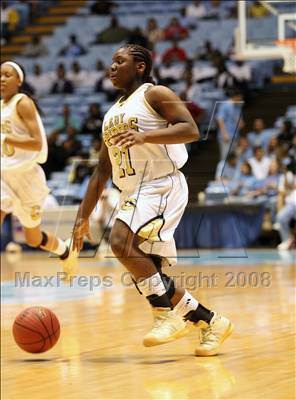 Thumbnail 3 in Concord vs Beddingfield (NCHSAA 3A State Final) photogallery.