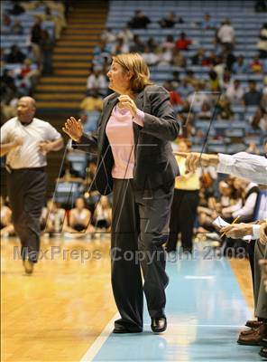 Thumbnail 1 in Concord vs Beddingfield (NCHSAA 3A State Final) photogallery.