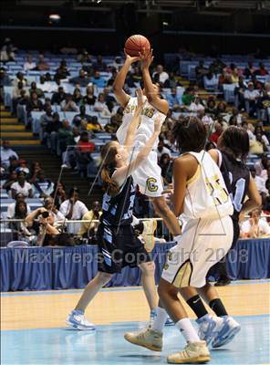 Thumbnail 2 in Concord vs Beddingfield (NCHSAA 3A State Final) photogallery.