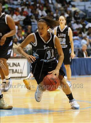 Thumbnail 2 in Concord vs Beddingfield (NCHSAA 3A State Final) photogallery.