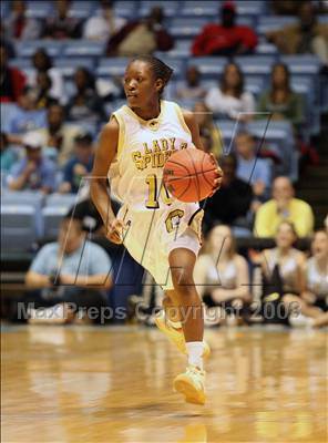 Thumbnail 2 in Concord vs Beddingfield (NCHSAA 3A State Final) photogallery.