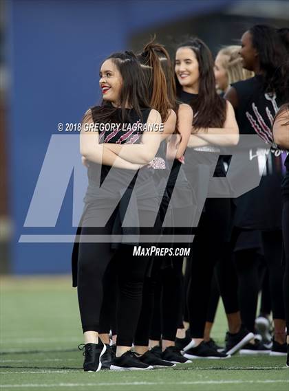 Thumbnail 2 in Lewisville vs. Duncanville photogallery.