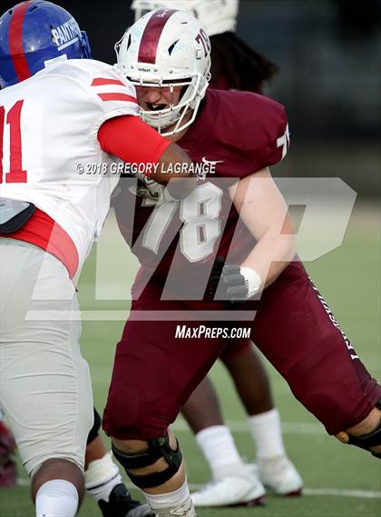 Thumbnail 2 in Lewisville vs. Duncanville photogallery.
