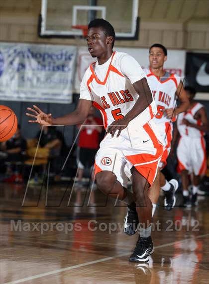 Thumbnail 3 in Southwind vs. Lake Wales (City of Palms Classic) photogallery.