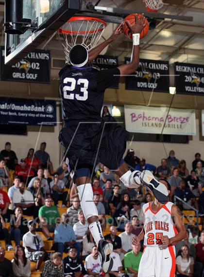 Thumbnail 1 in Southwind vs. Lake Wales (City of Palms Classic) photogallery.