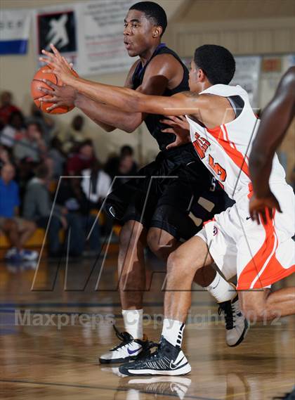 Thumbnail 2 in Southwind vs. Lake Wales (City of Palms Classic) photogallery.