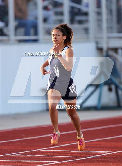 Thumbnail 1 in Phillipsburg Invitational Track Meet photogallery.