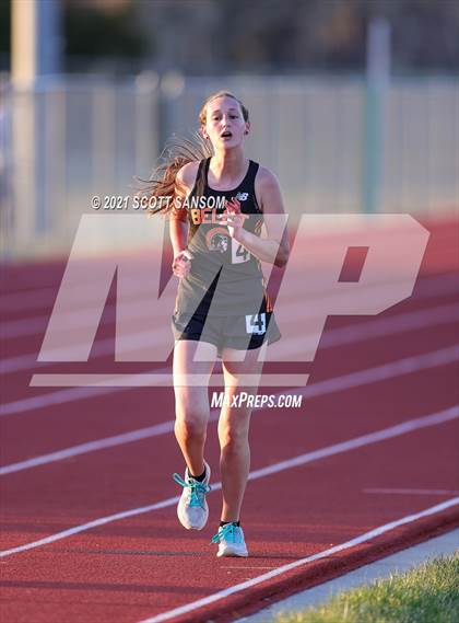 Thumbnail 3 in Phillipsburg Invitational Track Meet photogallery.