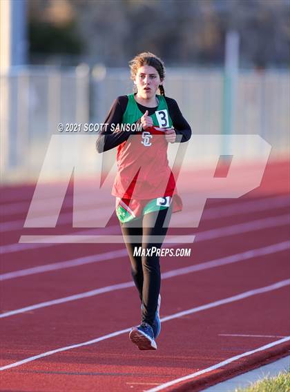 Thumbnail 3 in Phillipsburg Invitational Track Meet photogallery.