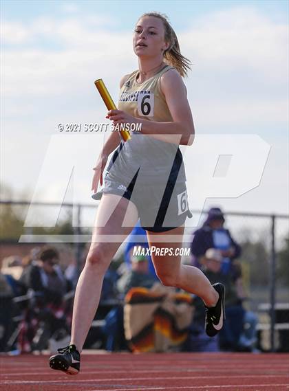 Thumbnail 2 in Phillipsburg Invitational Track Meet photogallery.