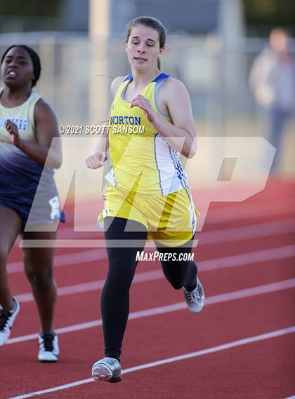 Thumbnail 1 in Phillipsburg Invitational Track Meet photogallery.