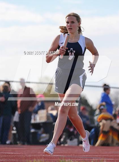 Thumbnail 3 in Phillipsburg Invitational Track Meet photogallery.