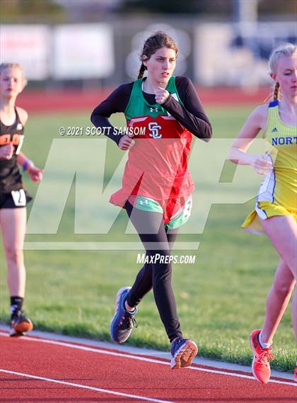 Thumbnail 1 in Phillipsburg Invitational Track Meet photogallery.