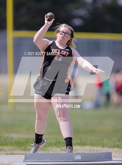 Thumbnail 3 in Phillipsburg Invitational Track Meet photogallery.