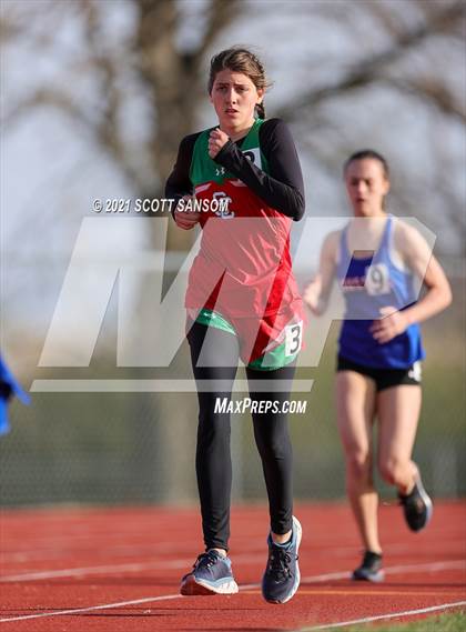 Thumbnail 1 in Phillipsburg Invitational Track Meet photogallery.