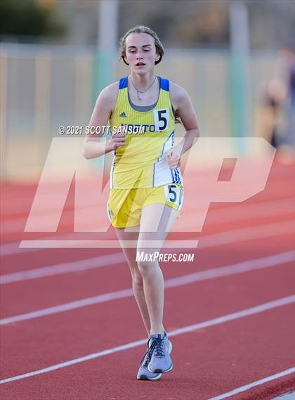 Thumbnail 1 in Phillipsburg Invitational Track Meet photogallery.