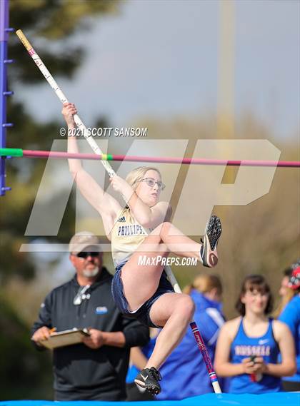 Thumbnail 3 in Phillipsburg Invitational Track Meet photogallery.