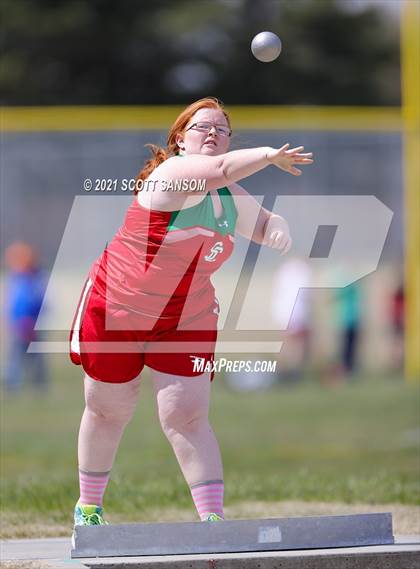 Thumbnail 1 in Phillipsburg Invitational Track Meet photogallery.