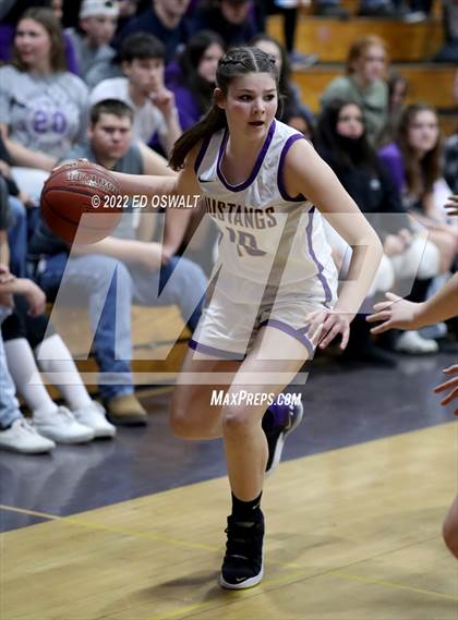 Thumbnail 1 in Fort Bragg @ Middletown (CIF NCS D4 First Round) photogallery.