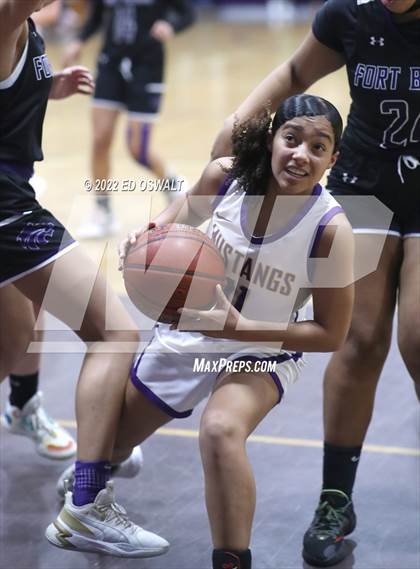 Thumbnail 1 in Fort Bragg @ Middletown (CIF NCS D4 First Round) photogallery.