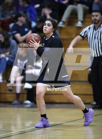 Thumbnail 1 in Fort Bragg @ Middletown (CIF NCS D4 First Round) photogallery.